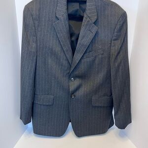 Ralph Lauren Gray Sport Coat‎ with Pinstripe Pattern 40S